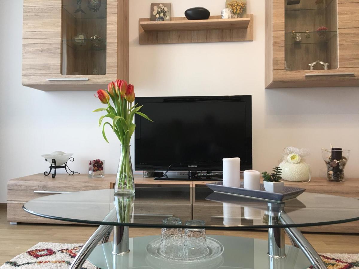 Elegantza Suites Brasov Luaran gambar