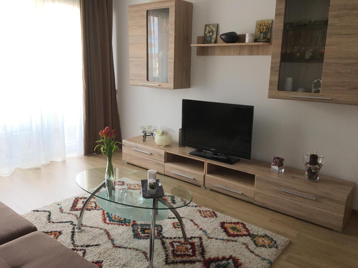 Elegantza Suites Brasov Luaran gambar