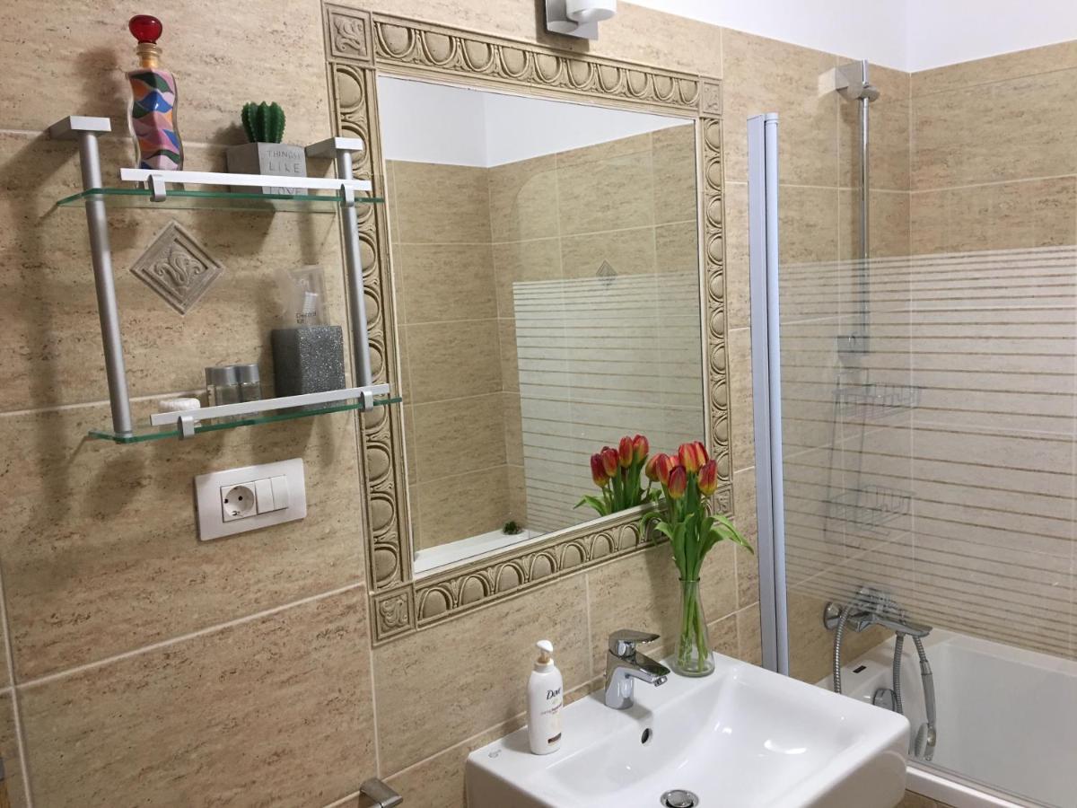 Elegantza Suites Brasov Luaran gambar